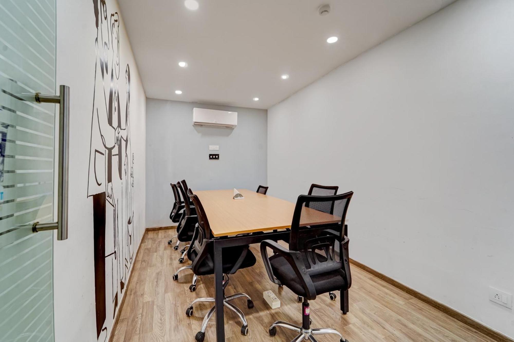 Super Townhouse Four Season Hotel โคอิมบาทอร์ ภายนอก รูปภาพ