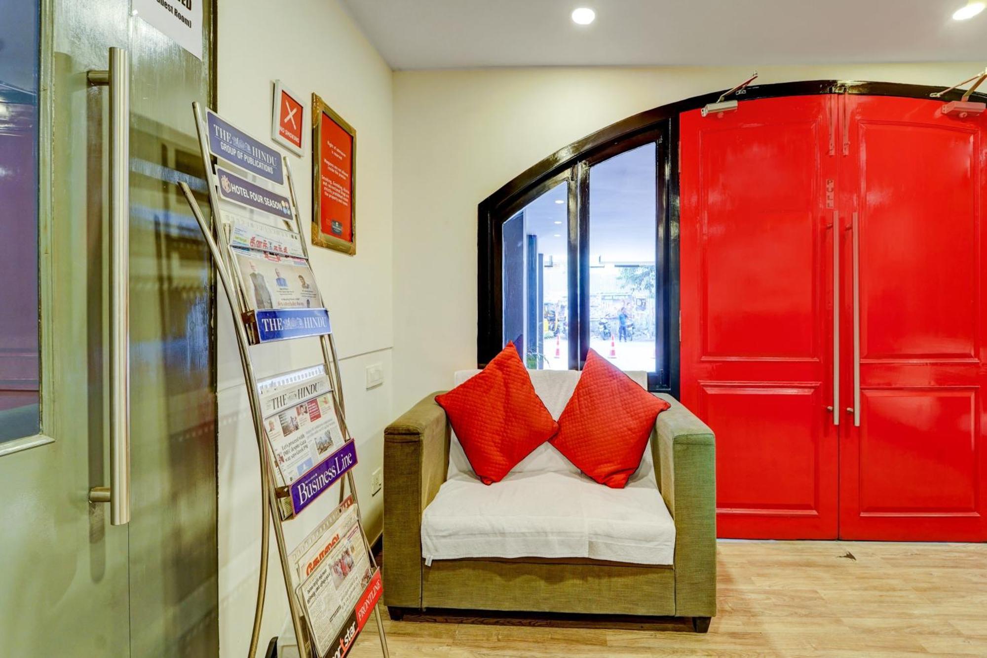 Super Townhouse Four Season Hotel โคอิมบาทอร์ ภายนอก รูปภาพ